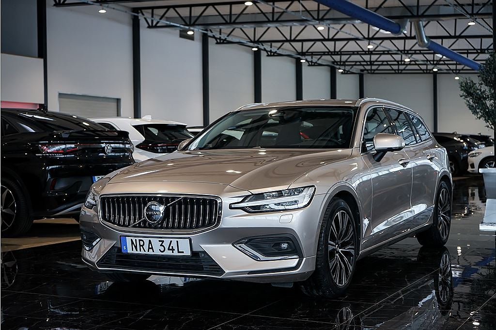 Volvo V60 B4 DCT, 197hk Adaptiv Farthållare LED 360 Kamera