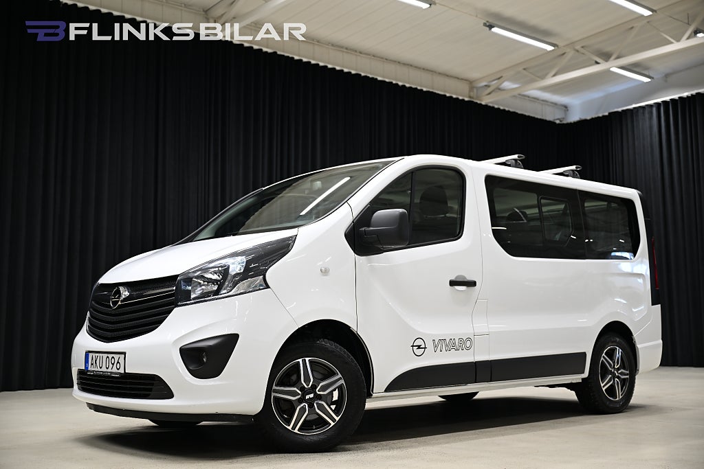 Opel Vivaro Kombi CDTi 125HK 8-Sits|Drag|Värmare|GPS|EnÄgare|Moms