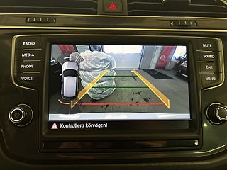 Volkswagen Tiguan 2.0 TDI 4M Cockpit/Drag/Kamera/ M&D-Värmare/S&V-Däck – bild 15