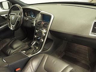 SUV Volvo XC60 9 av 20