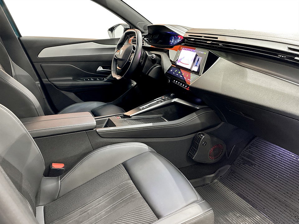 Bild på Peugeot 408 GT 1.2 PT 130hk Aut KUPEVÄRMARE - LACKFÖRSEGLING