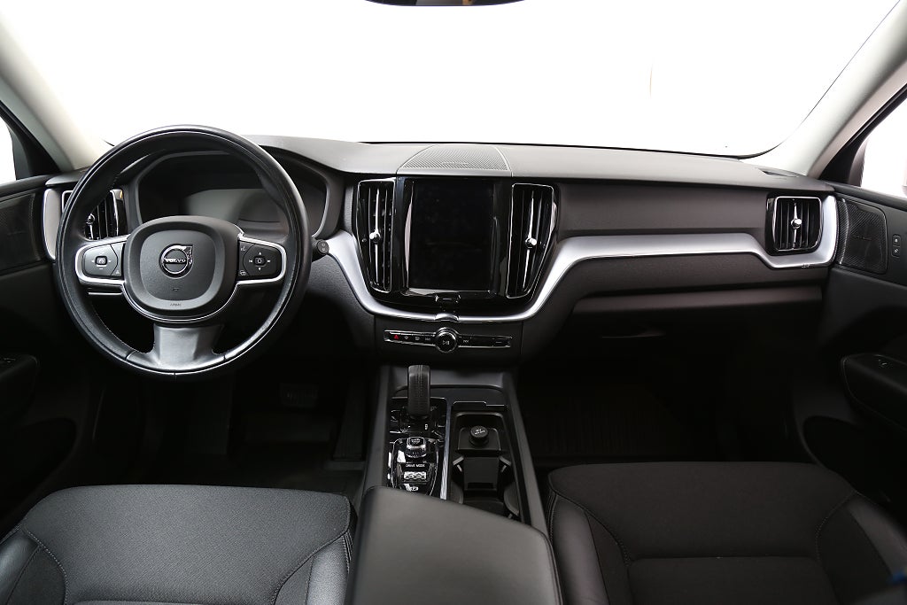 Volvo XC60 Recharge T6 Inscription Exp AWD Pano H/K Drag Leasbar 2021