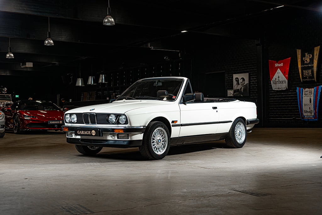 BMW 325 i E30 Convertible / 10715mil