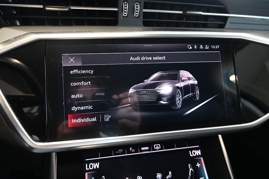 Audi A6 2023 - miniatyr 24