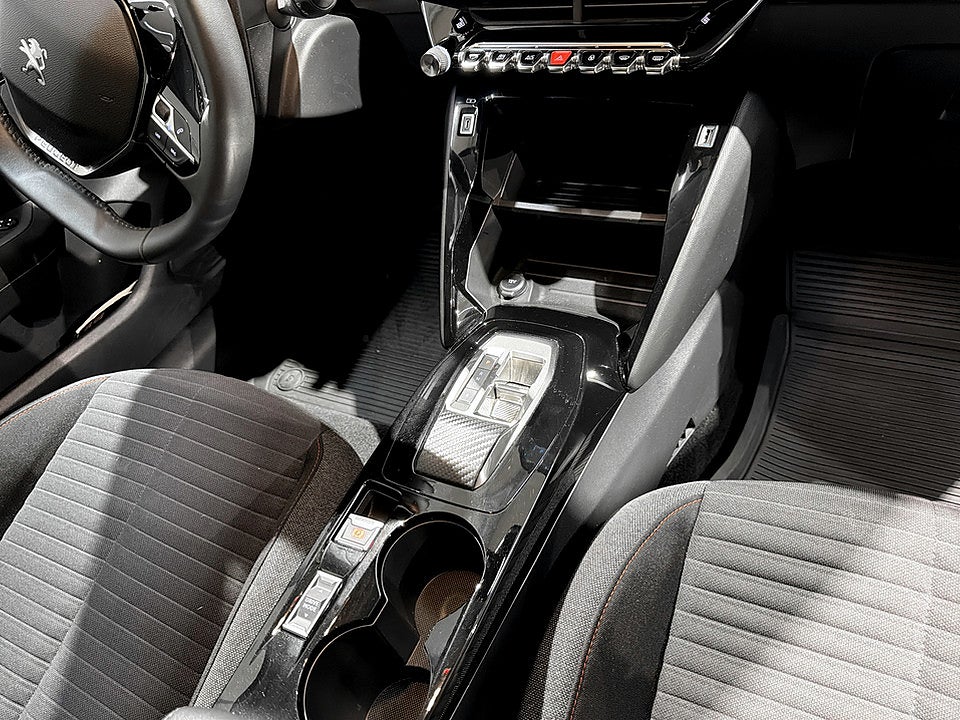 Bild på Peugeot E-208 Active 50kWh 136hk Aut - CARPLAY, EN ÄGARE