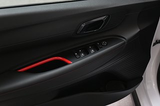 Halvkombi Hyundai i20 7 av 16