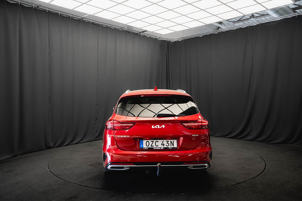 Kia Ceed Plug-in Advance Plus 2 PANO DRAG LÄDER KAMERA MOMS