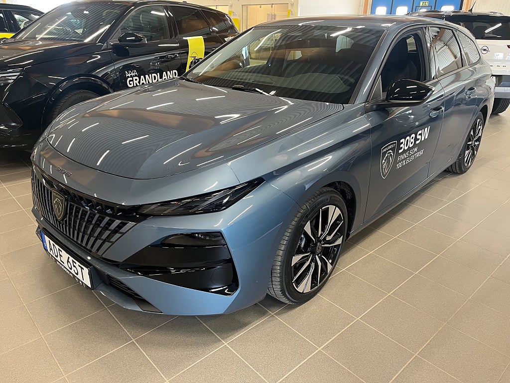 Peugeot 308 SW Hybrid 145 1.2  145 e-DCS  Allure thumbnail