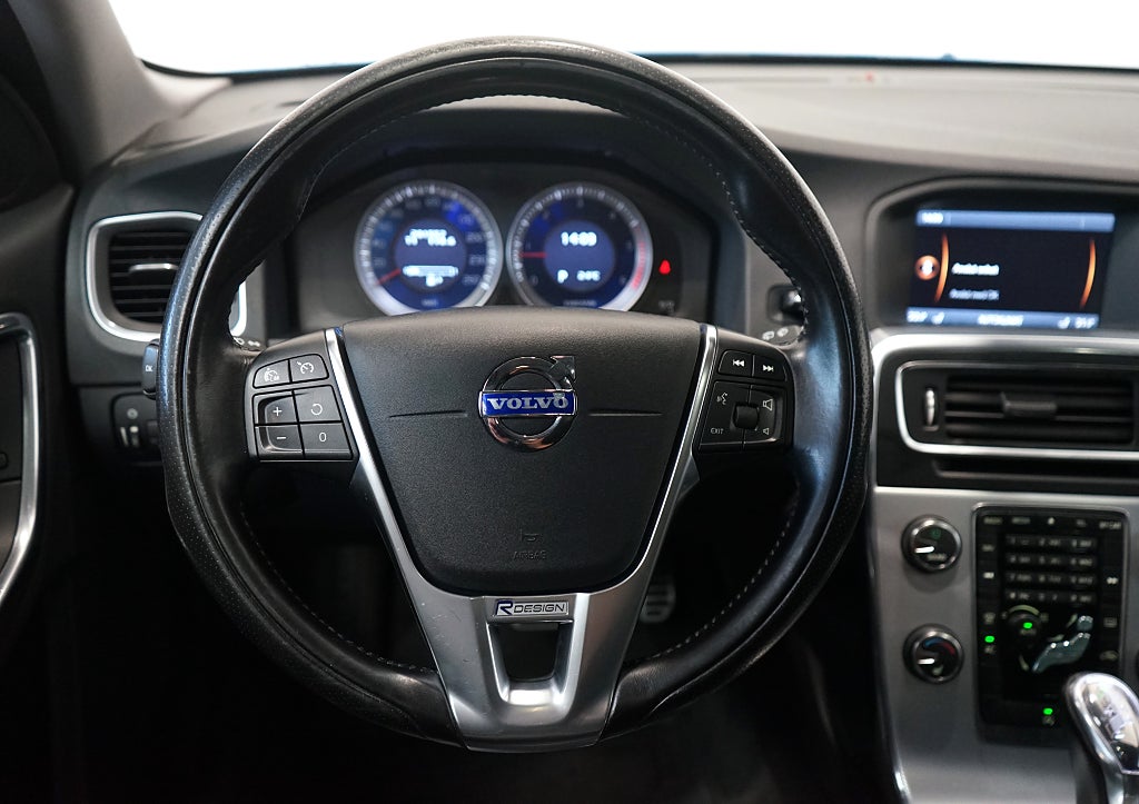 Volvo V60 D4 Automat R-Design Taklucka 163hk