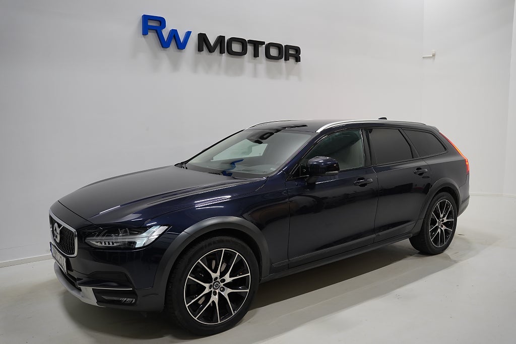 Volvo V90 Cross Country D4 AWD 190hk D-värm 360° VOC HUD Hel-Skinn Navi H/K