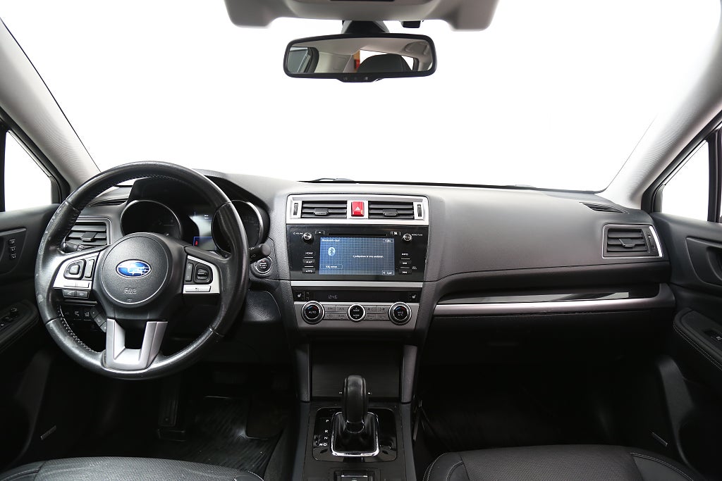 Subaru Outback 2,0D 150hk Summit AWD Aut H/K Skinn Drag