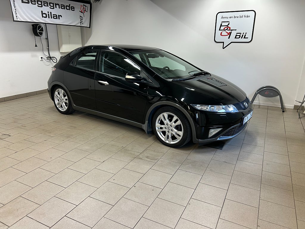 Honda Civic 5-dörrar 1.8 i-VTEC Executive Euro 5 
