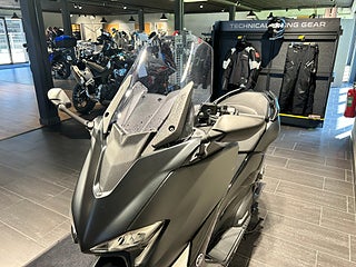 Yamaha T-Max 500 DX 3,45%/20 mil/Nyservad