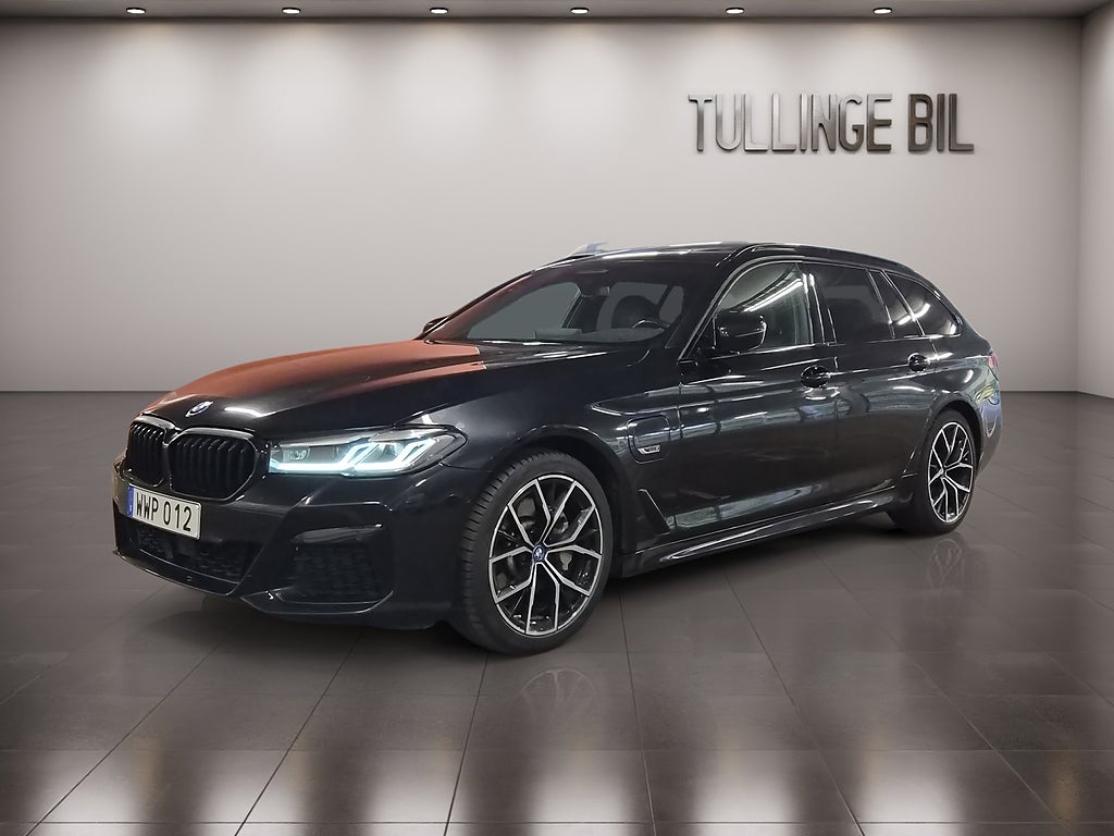 BMW 530e xDrive Touring 292hk M-Sport H/K Panorama HUD P-Värmare