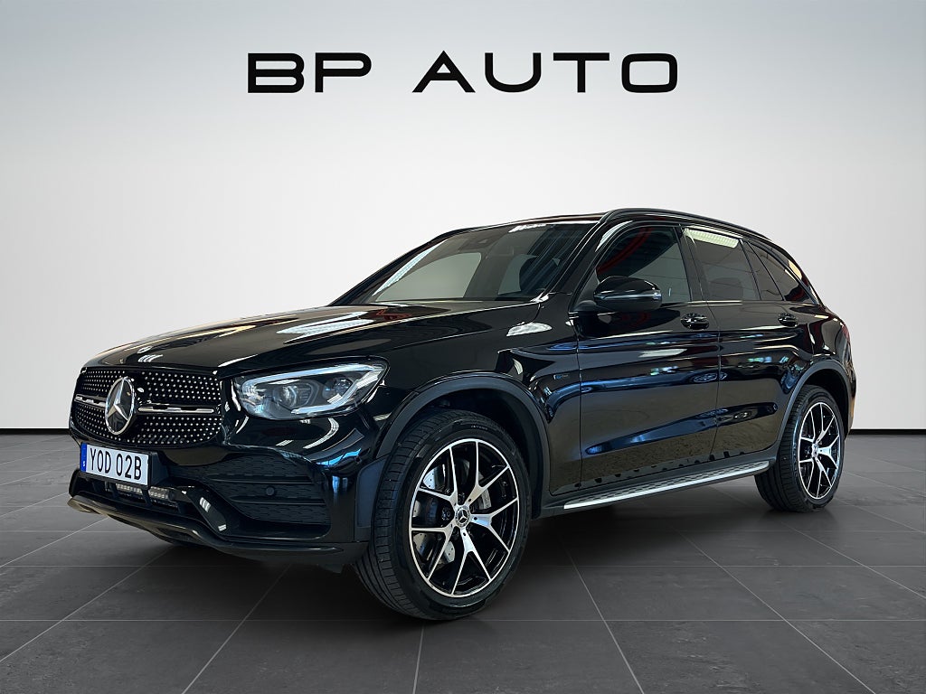 Mercedes-Benz GLC 300 e 4MATIC 9G-Tronic AMG Line Drag Navi Pano Kamera 