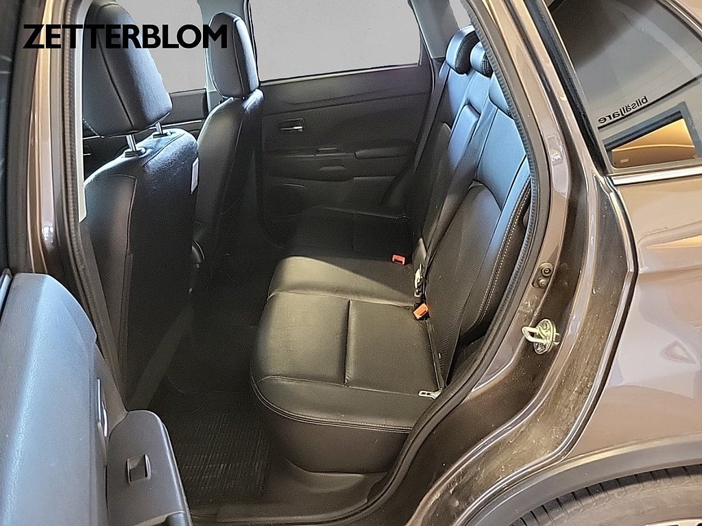 Kombi Mitsubishi ASX 9 av 13