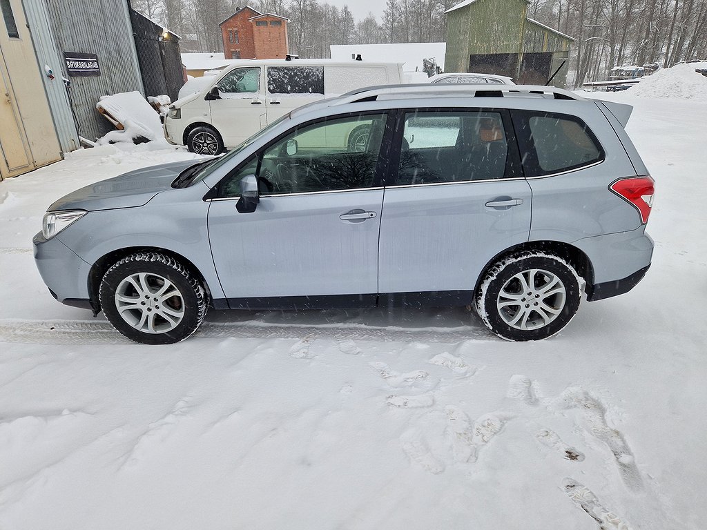 Subaru Forester 2.0 4WD Lineartronic 12mån garanti