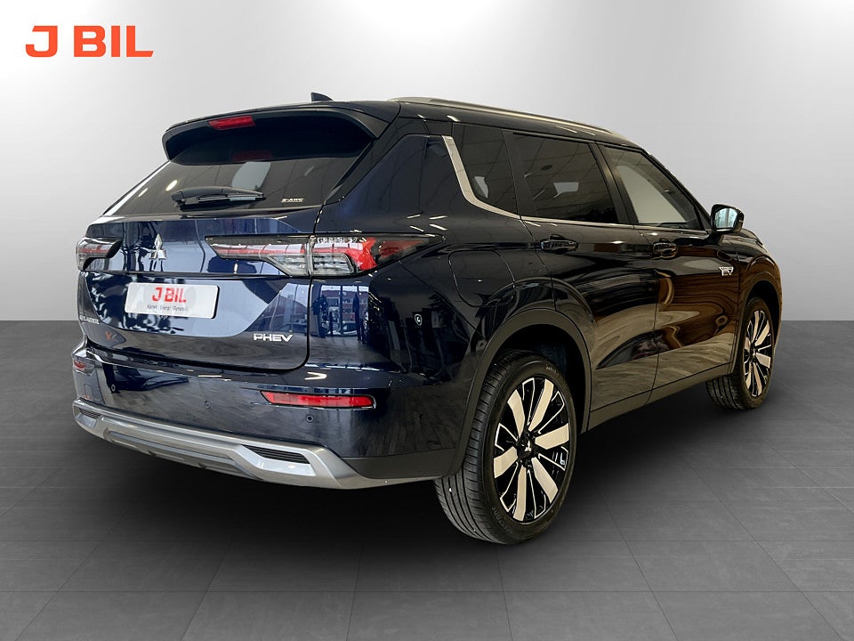 Bild på Mitsubishi Outlander Intense Edition PHEV 4WD - OMGÅENDE LEVERANS!