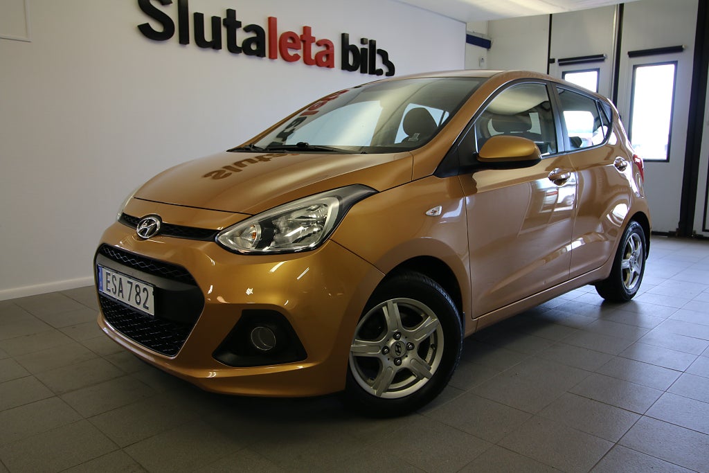 Hyundai i10 1.0 Comfort Automat Nya Friktionsdäck