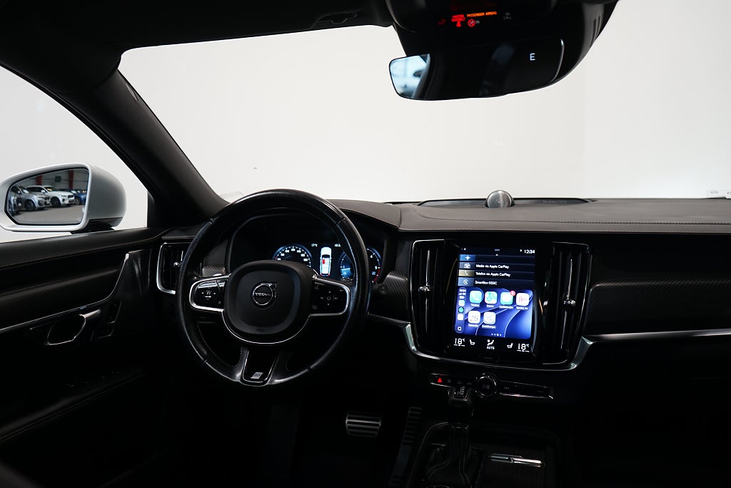 Volvo V90 D5 AWD R-Design B&W Panorama Se Spec 235hk