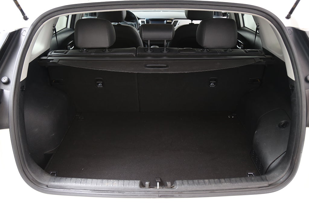 Kia Niro P-HEV 141hk Advance Plus Aut Motorv Dragkrok 2018