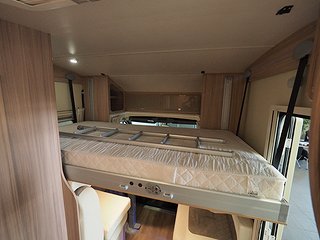 Husbil-halvintegrerad Ahorn 690 Plus 12 av 14