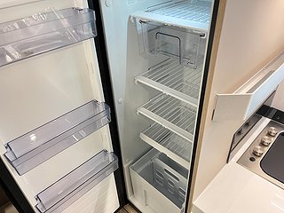 Husbil-halvintegrerad Adria COMPACT SUPREME DL 17 av 23
