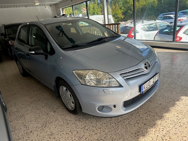 Toyota Auris 2010, bild 4/39