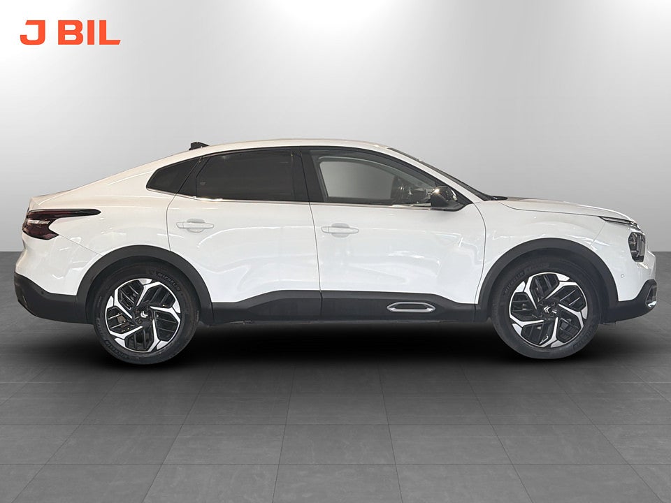 Bild på Citroën C4-X Shine 1.2 PT 130hk Aut B-KAMERA NAVI