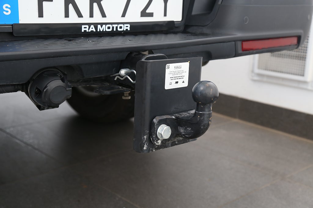 Volkswagen Amarok 2,0 TDI 4Motion Life DSG Flak Kåpa P-värme Drag Leasbar 2025