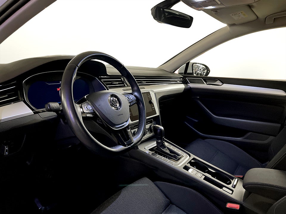 Bild på Volkswagen Passat Sportcombi 1.5 TSI 150hk Aut VÄRMARE V-HJUL