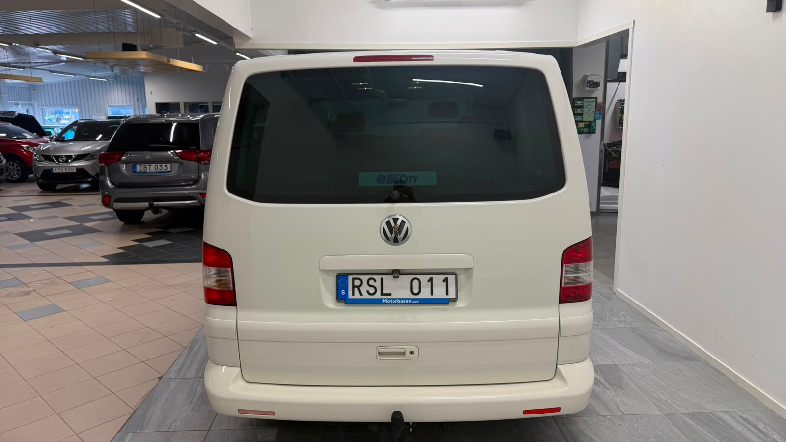 Volkswagen Multivan 2009, kuva 5/45