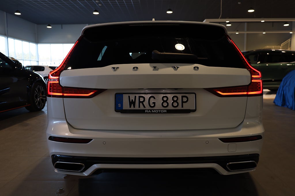 Volvo V60 Recharge T8 AWD 392hk R-Design Aut Kamera Leasbar