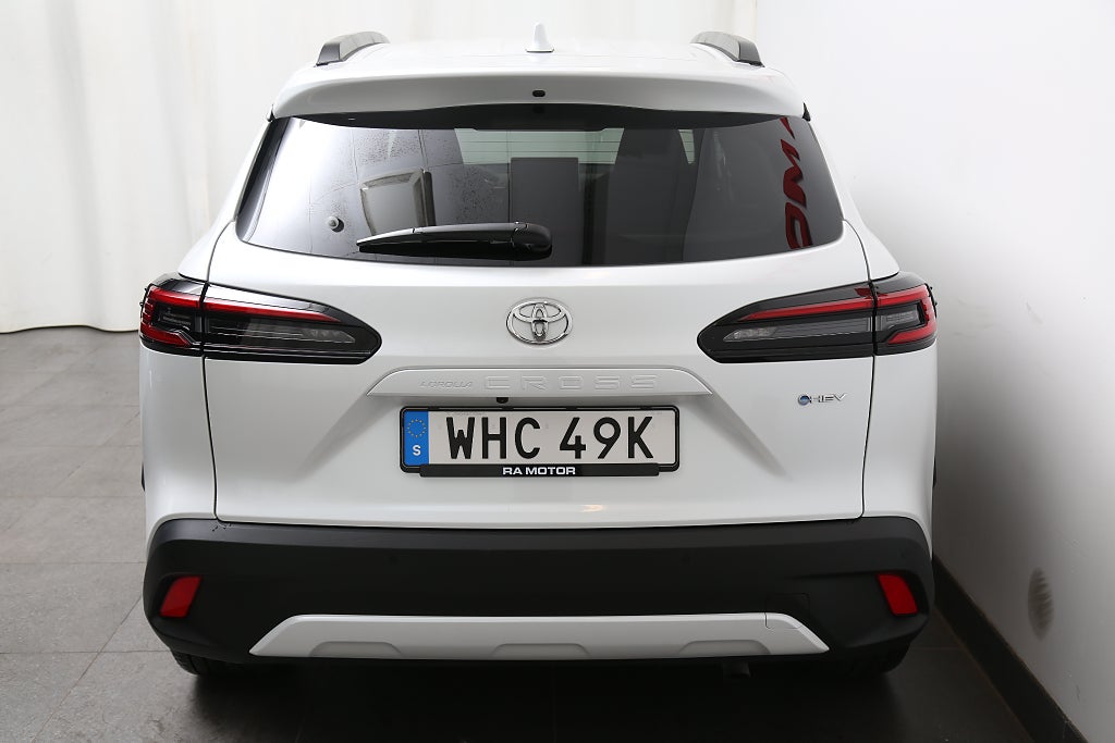 Toyota Corolla Cross 1,8 Hybrid E-CVT 140hk Style Kamera Leasbar 2025