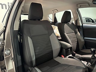 Toyota Auris 1.6 D-4D Active Mvärm Kamera Kamkedja S/V-hjul