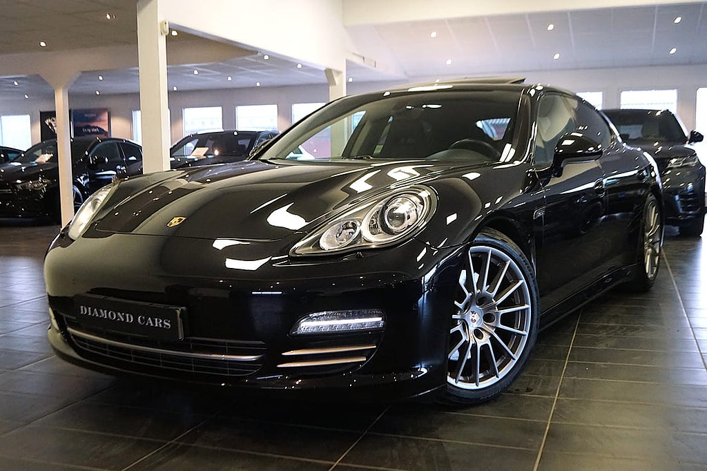 Porsche Panamera 4 PDK 4WD BOSE Taklucka B-Kamera Navi