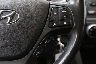Halvkombi Hyundai i10 12 av 17