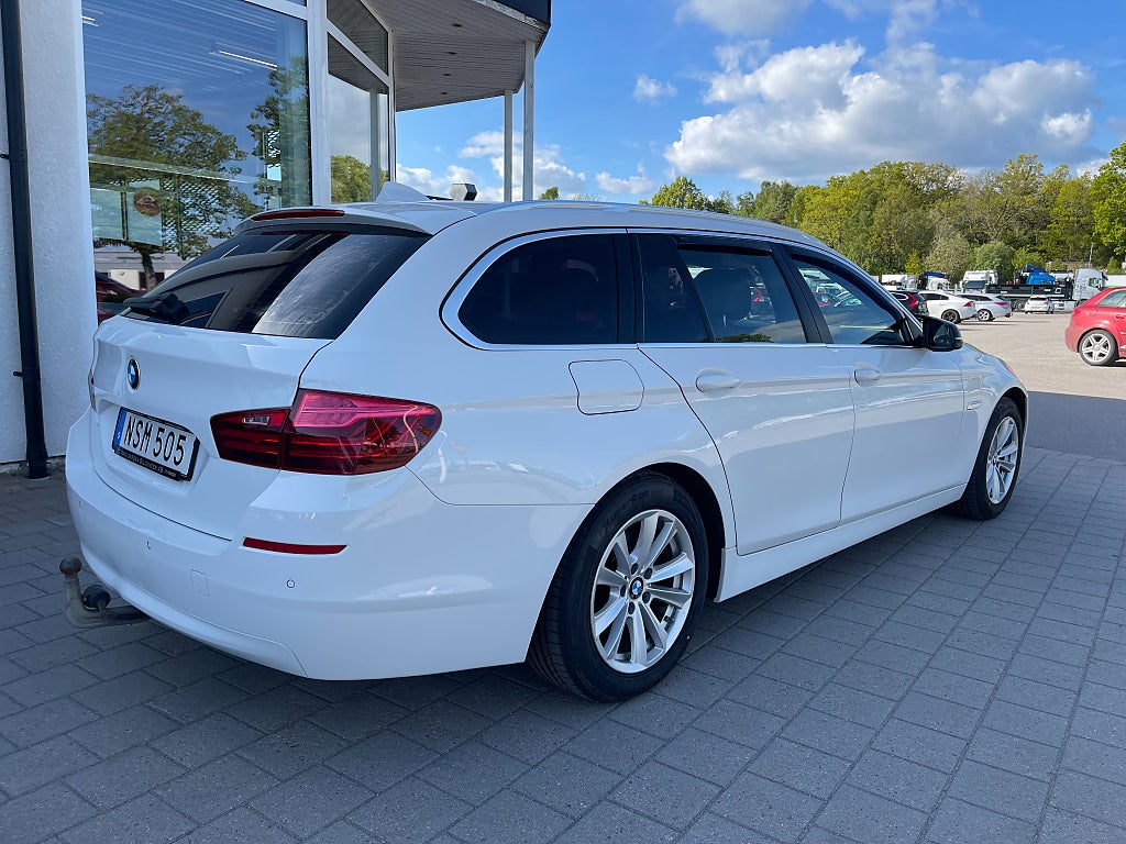 BMW 520d xDrive Touring 190 hk VÄRMARE DRAG