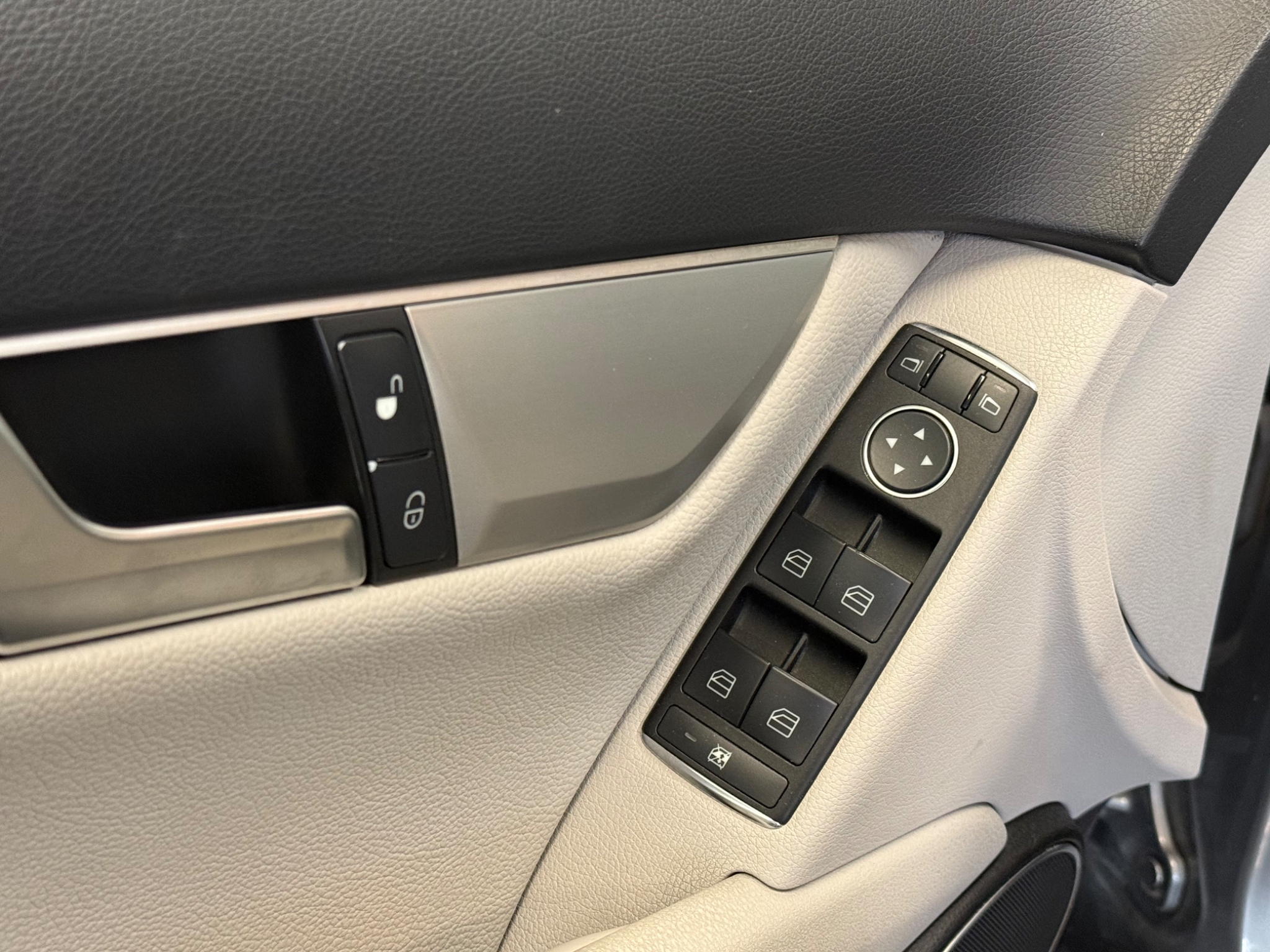 Mercedes-Benz C 2012, bild 7/42