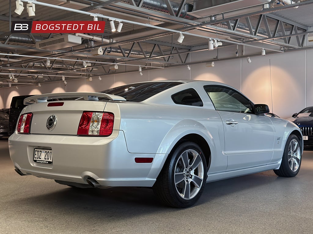 Ford Mustang GT V8 304hk | Mycket fint skick