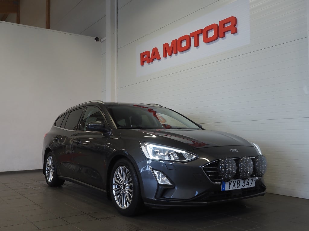 Ford Focus Kombi 1.5 SelectShift Aut Titanium 150hk Kamera 2019