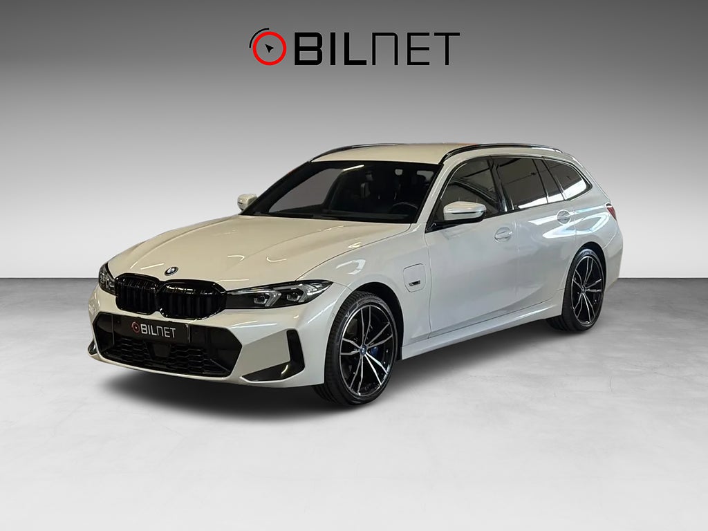 BMW 330e xDrive Touring M Sport Mineral 19" Värmare Kamera Drag