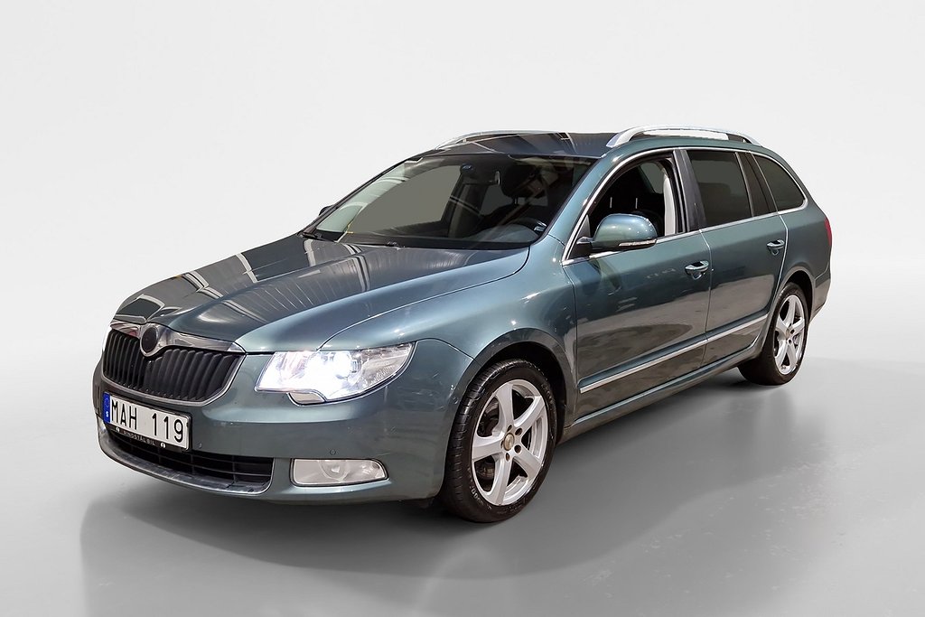 Skoda Superb Kombi 2.0 TDI 140 HK DSG ELEGANCE DRAG PDC 17"