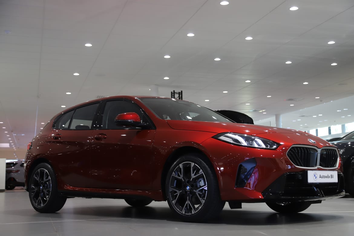 BMW 120 2026, kuva 7/10