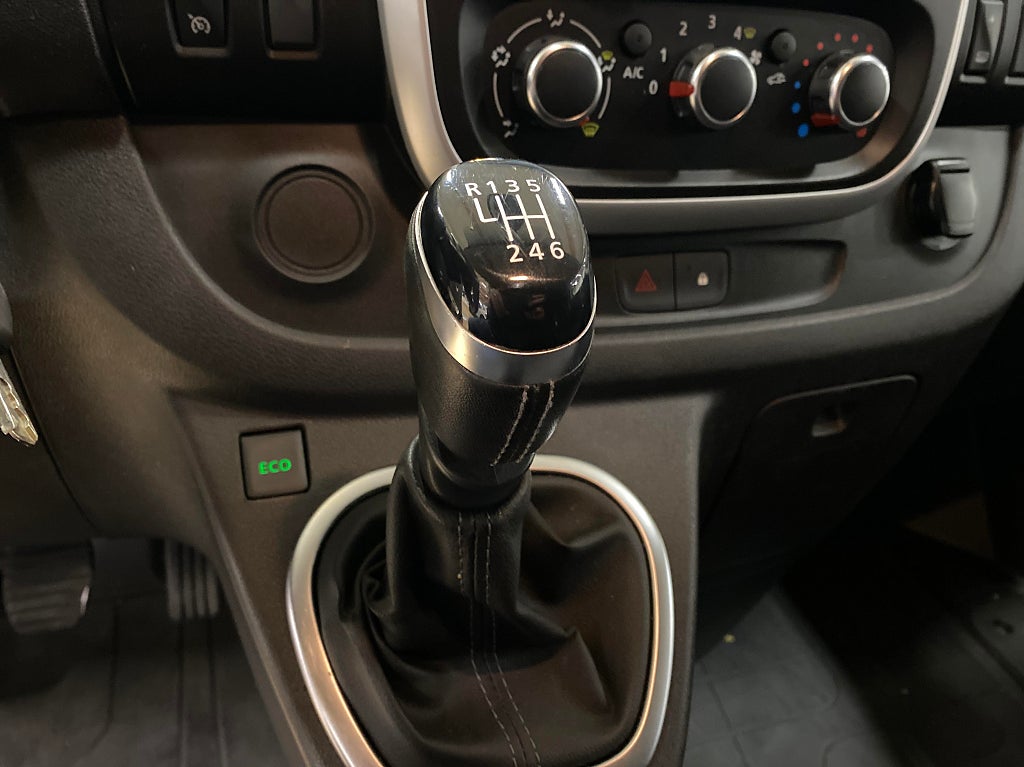 Renault Trafic Skåpbil 3.0t 2.0 dCi Euro 6 Dubbeldörrar – bild 13