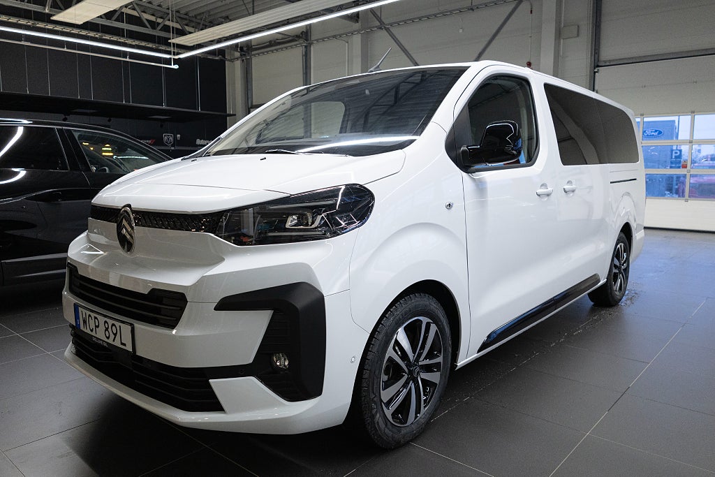 Citroën SpaceTourer 180hk MAX Läder 8-sits Webasto OMG LEVERANS 5 års ga