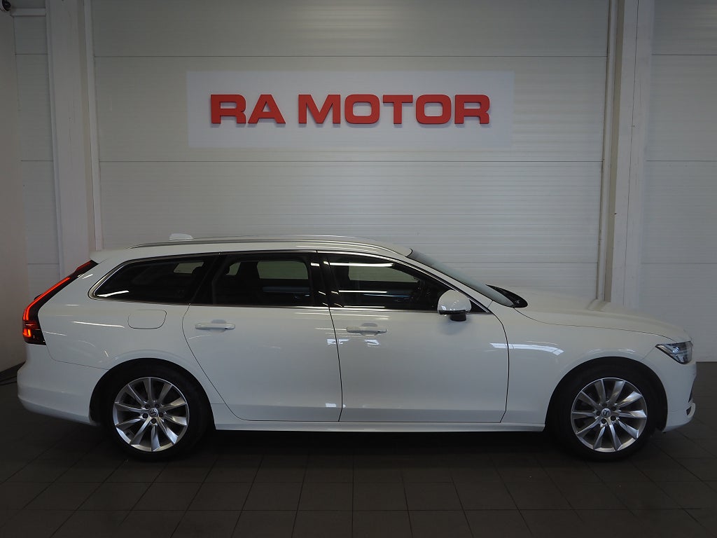 Volvo V90 D4 Geartronic Momentum Advanced Edition Drag Navi VOC 2021