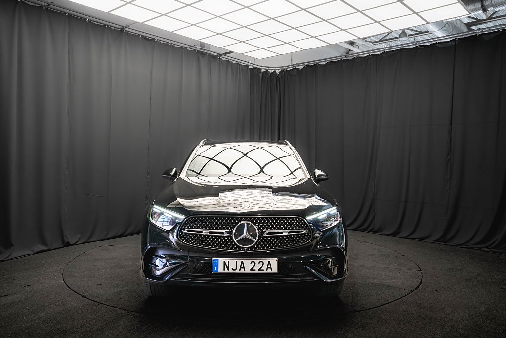 Mercedes-Benz GLC 300 e 4M AMG DRAG 360 DIGITAL-LED DISTRONIC ELSTOL MOMS