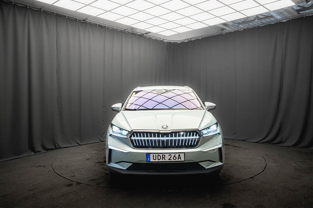 Skoda Enyaq iV 80x ADVANCED CRYSTAL DRAG HUD CANTON ELSTOL 1-ÄGARE
