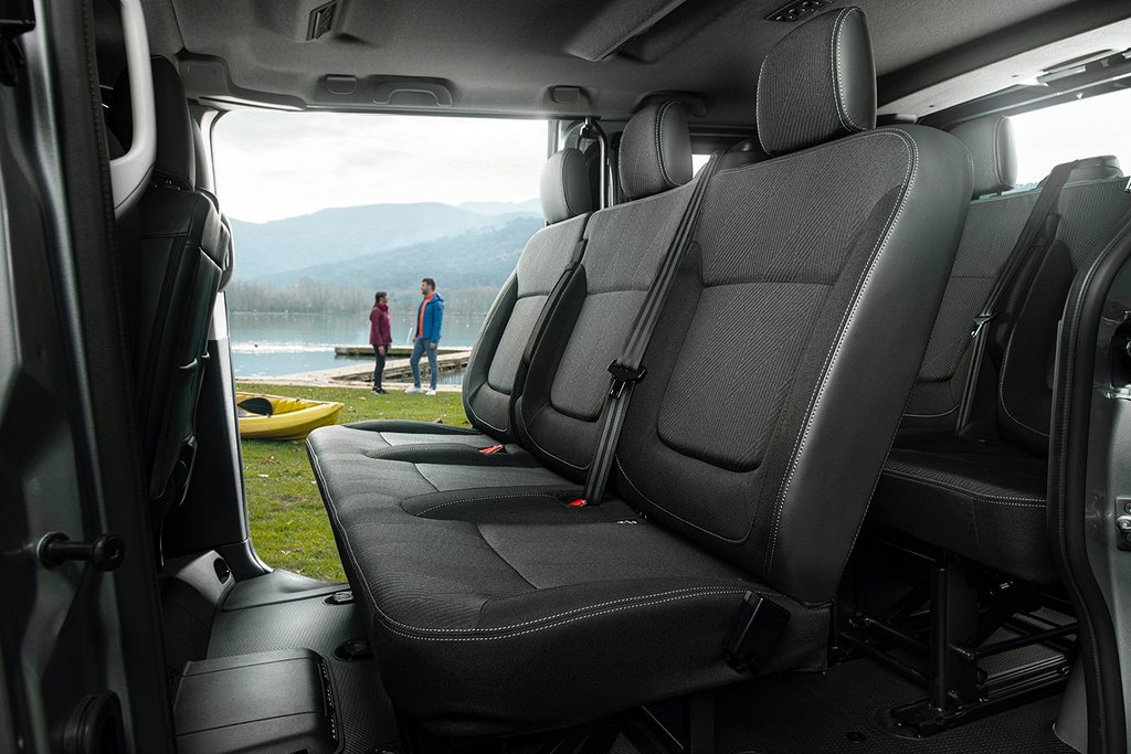Nissan Primastar COMBI | 9 sits | Automat | N-Connecta 2025